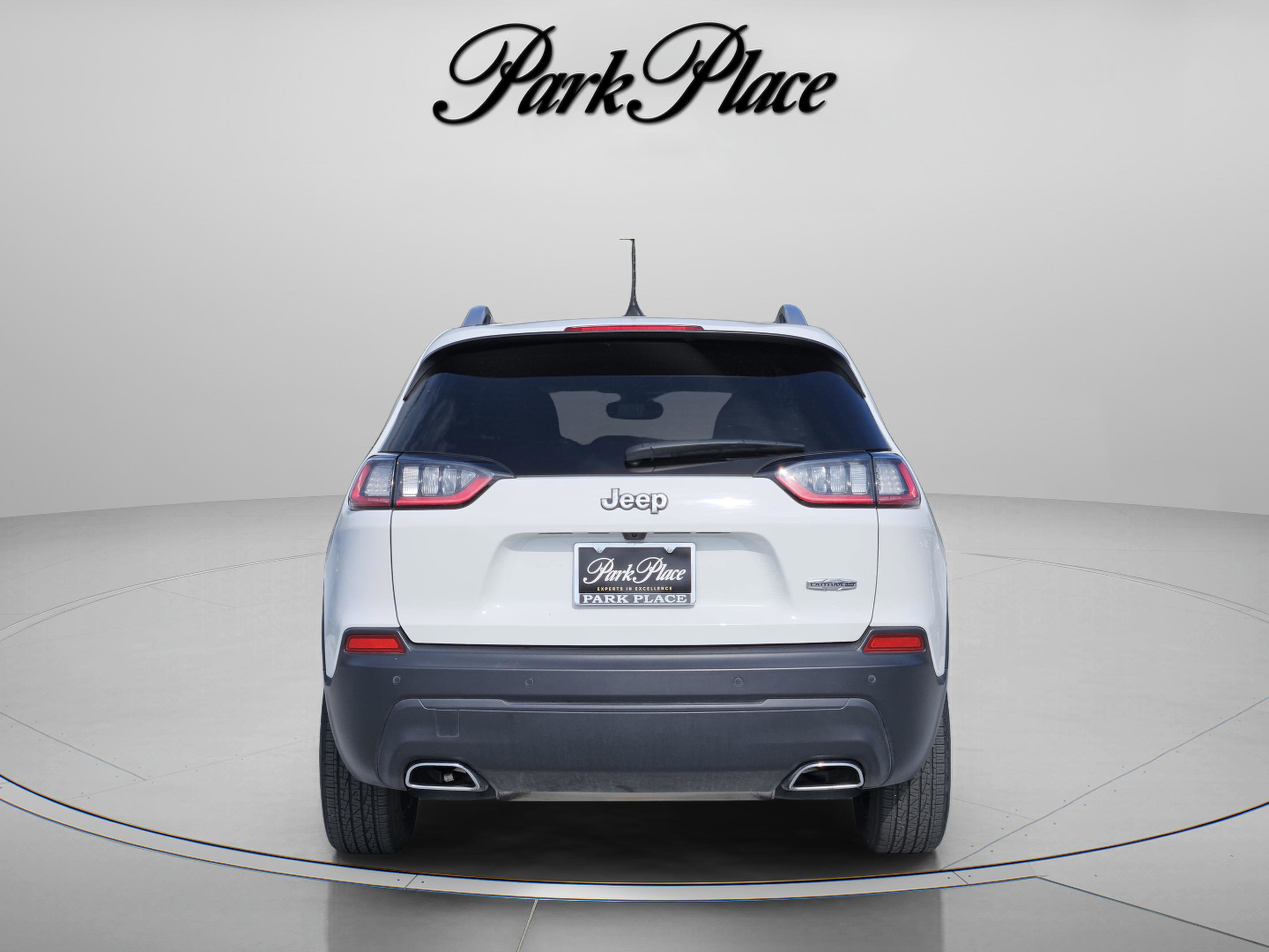 Used 2021 Jeep Cherokee Latitude Lux FWD image 4