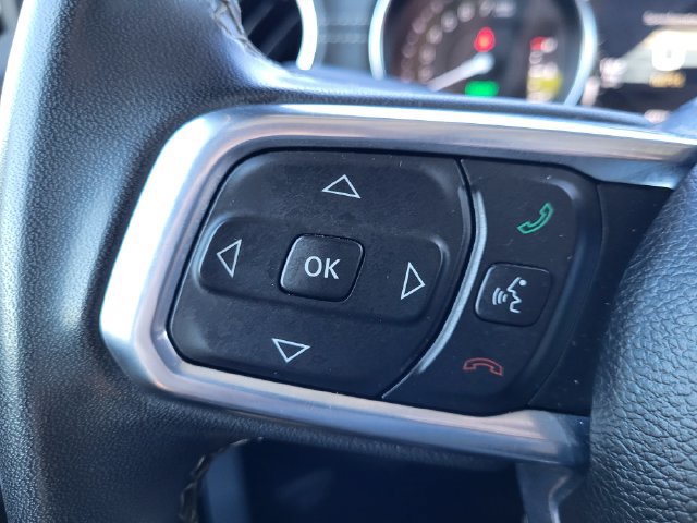 Used 2023 Jeep Wrangler Unlimited Sahara AWD/4WD image 30