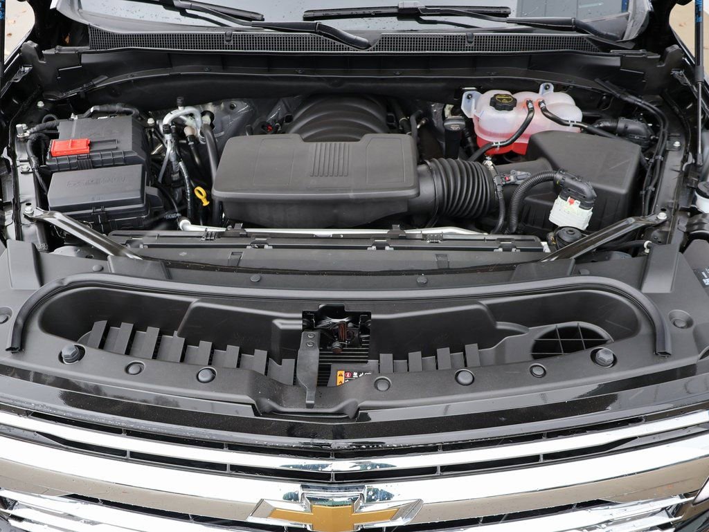 New 2025 Chevrolet Suburban Premier w/ Sun And Tow Package image 52