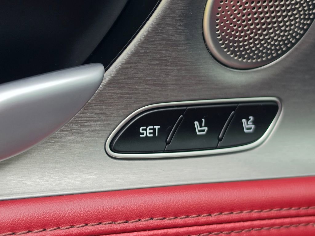 Used 2019 Kia Stinger GT1 AWD/4WD image 11