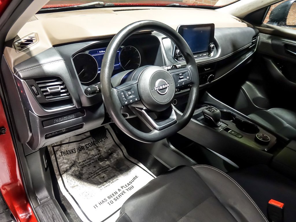 Used 2023 Nissan Rogue S image 14