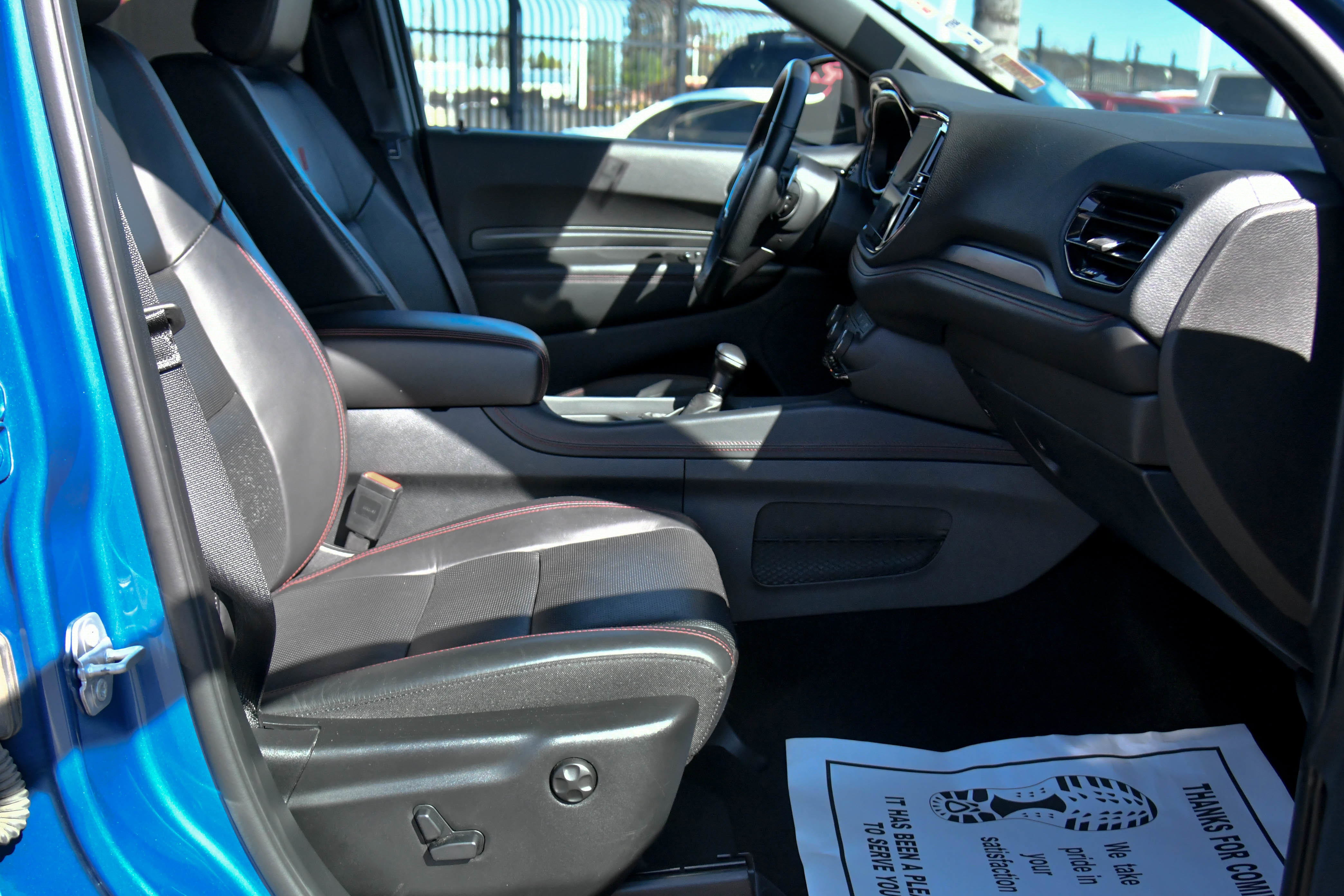 Used 2025 Dodge Durango GT AWD/4WD image 50