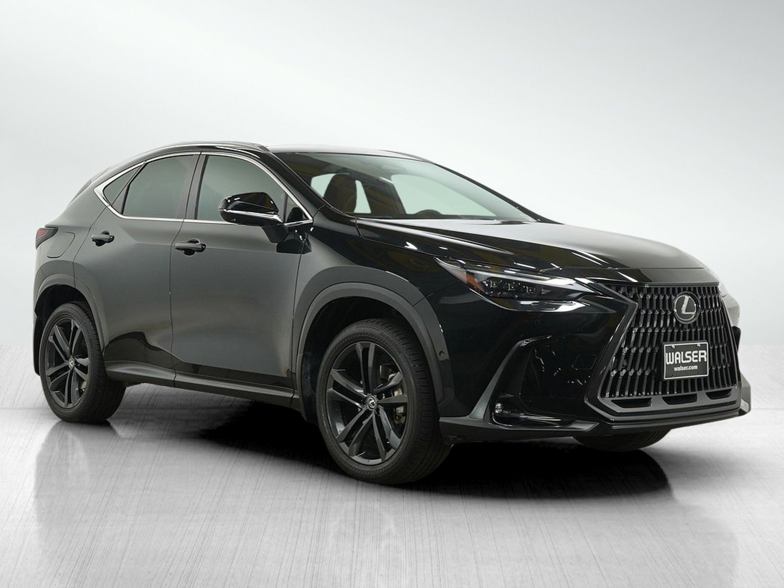 Used 2025 Lexus NX 450h+ AWD w/ Luxury Package image 7