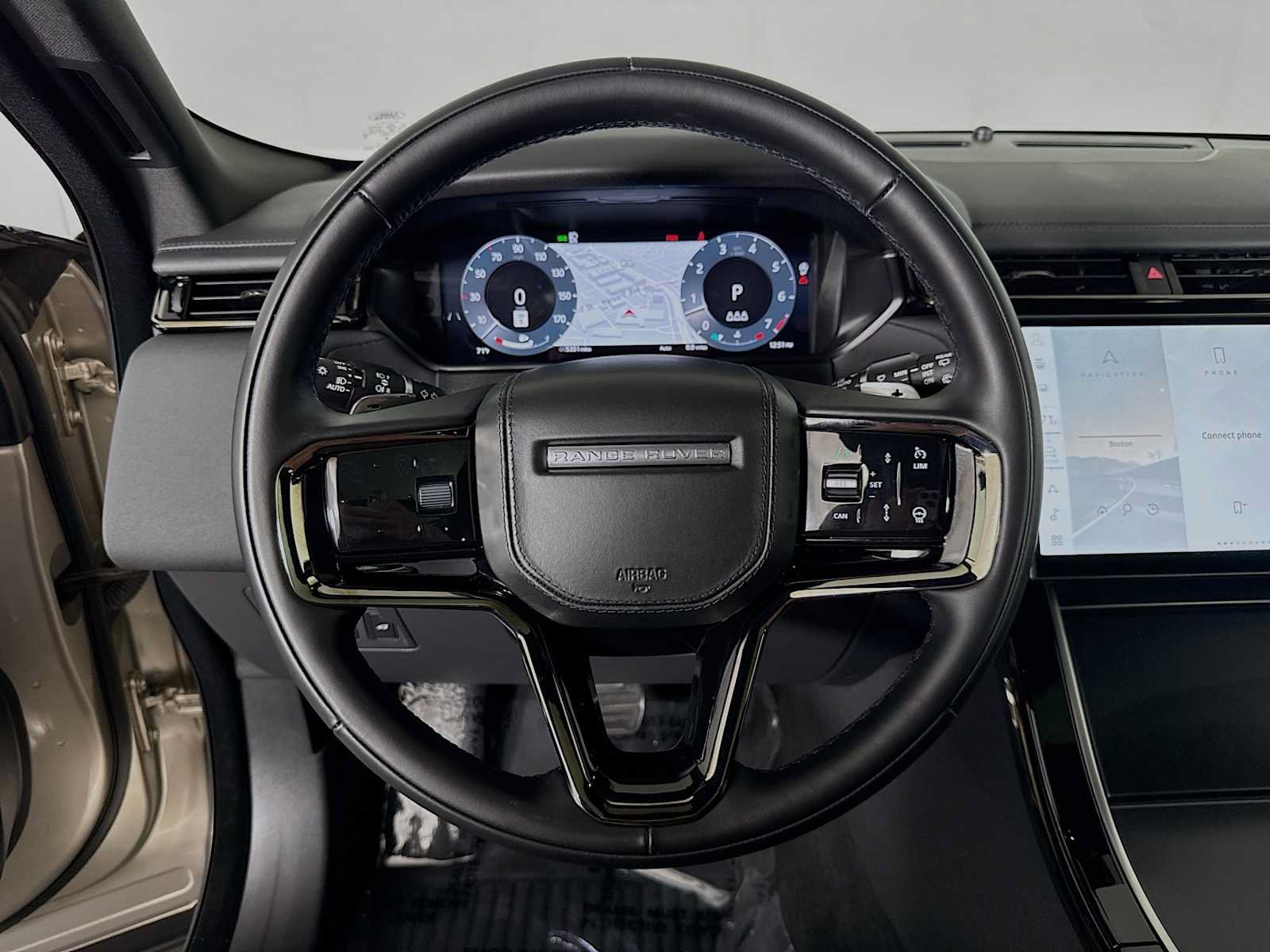 Used 2026 Land Rover Range Rover Velar Dynamic SE AWD/4WD image 11