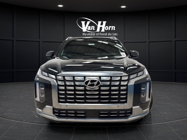 Used 2024 Hyundai Palisade Calligraphy AWD/4WD image 2