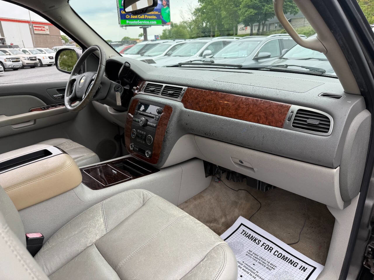 Used 2007 Chevrolet Suburban 2500 LT w/ LT Preferred Equipment Group AWD/4WD image 33