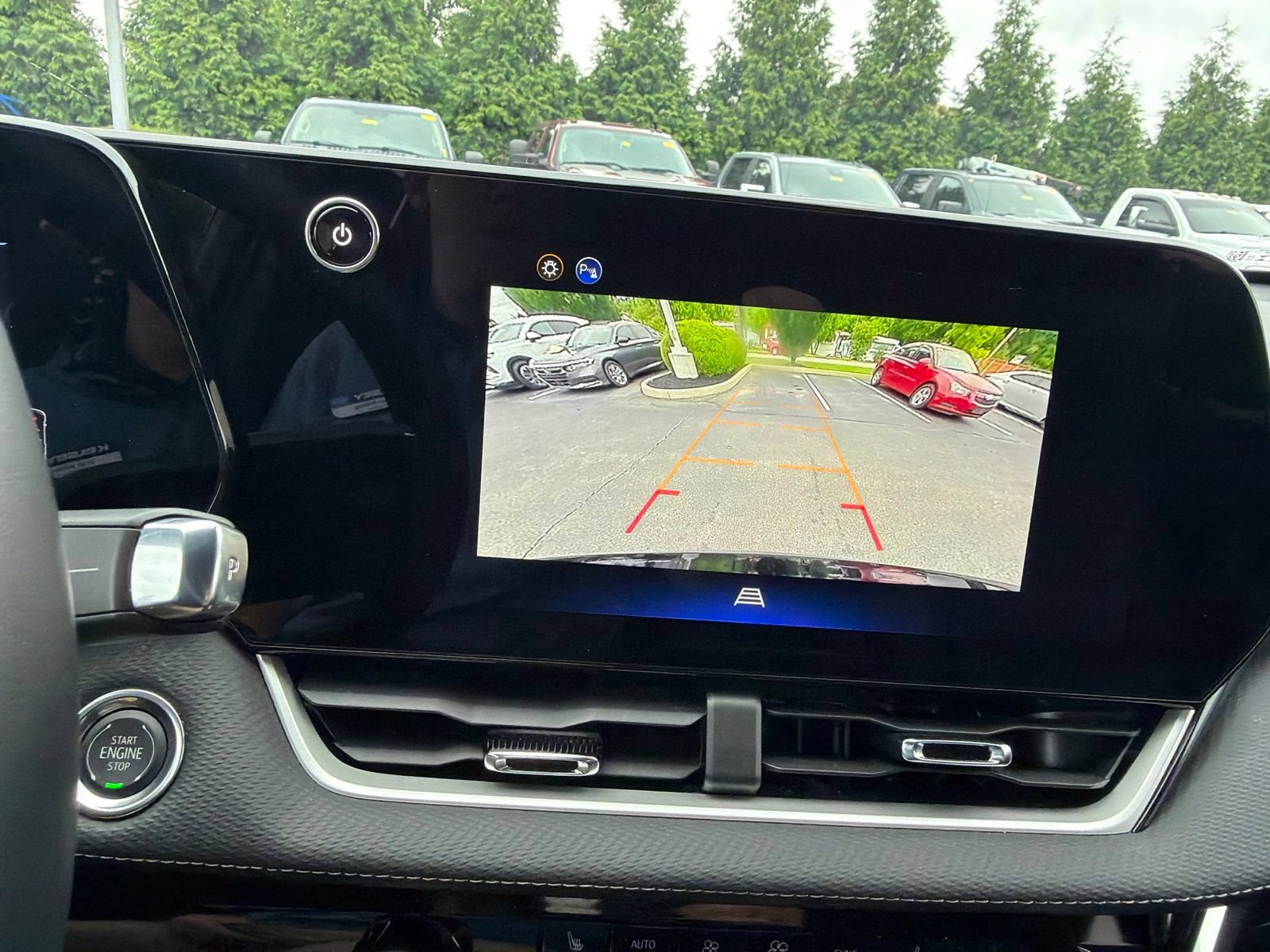 Used 2026 Chevrolet Equinox LT w/ Convenience Package II FWD image 34