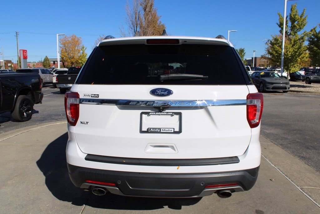 Used 2018 Ford Explorer XLT image 8