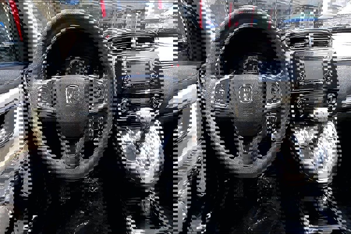 Used 2018 Honda CR-V LX image 4