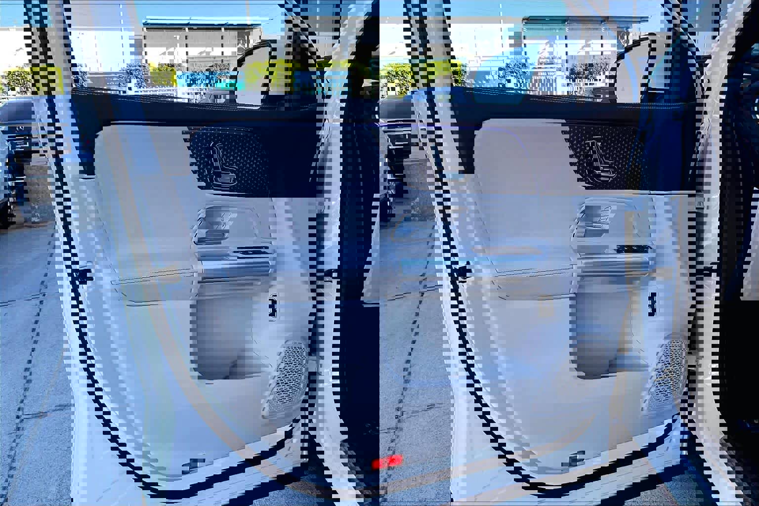 Used 2025 Mercedes-Benz GLA 250 image 21