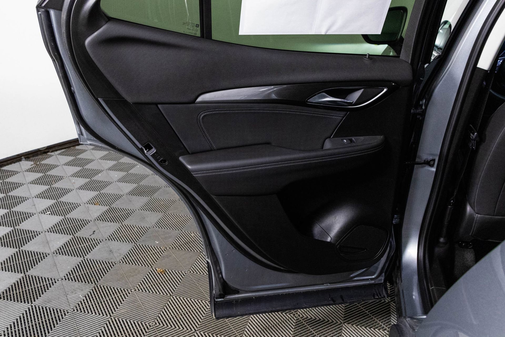 Certified 2025 Buick Envision Preferred image 34