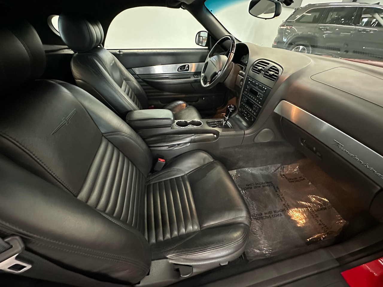 Used 2002 Ford Thunderbird image 11