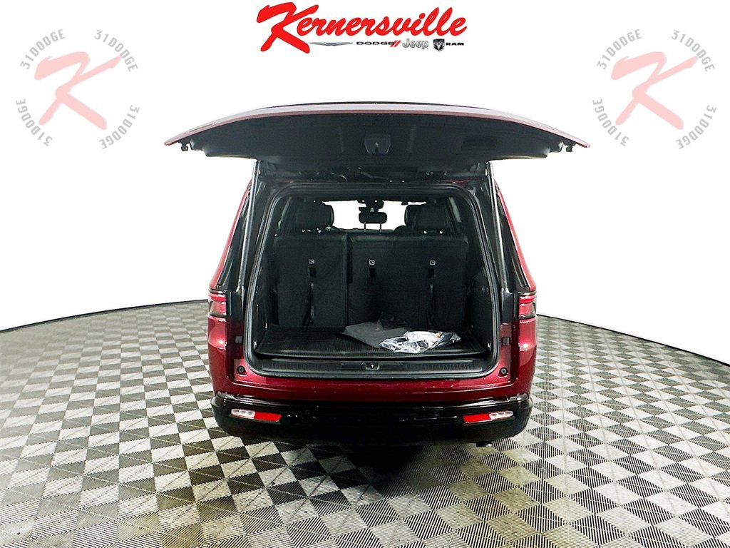 New 2025 Jeep Wagoneer Series II image 16