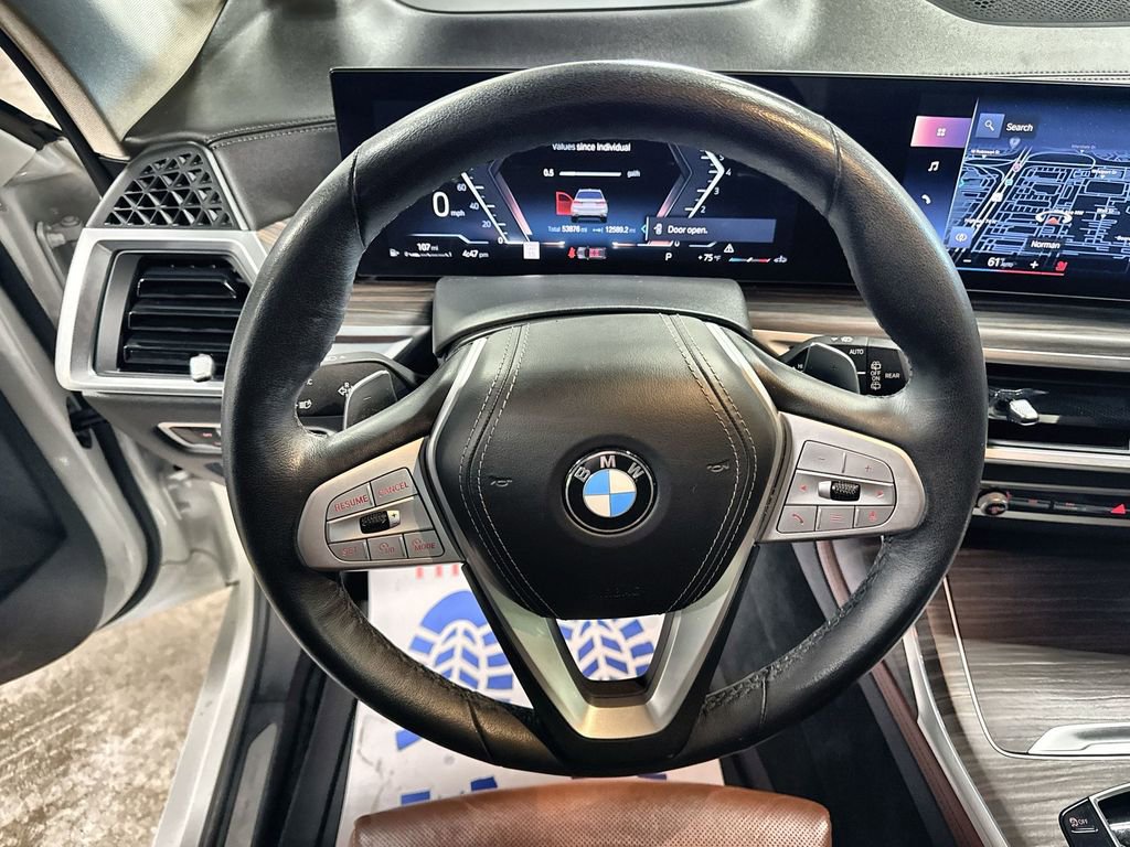 Used 2023 BMW X7 xDrive40i w/ Executive Package image 17