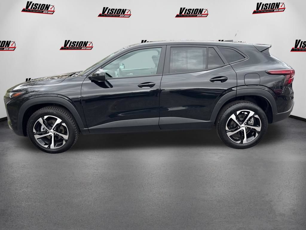 Used 2024 Chevrolet Trax RS w/ Driver Confidence Package FWD image 8