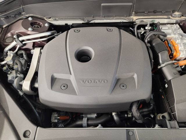 New 2025 Volvo XC90 T8 Core image 33
