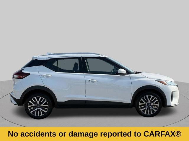 Used 2023 Nissan Kicks SV FWD image 2