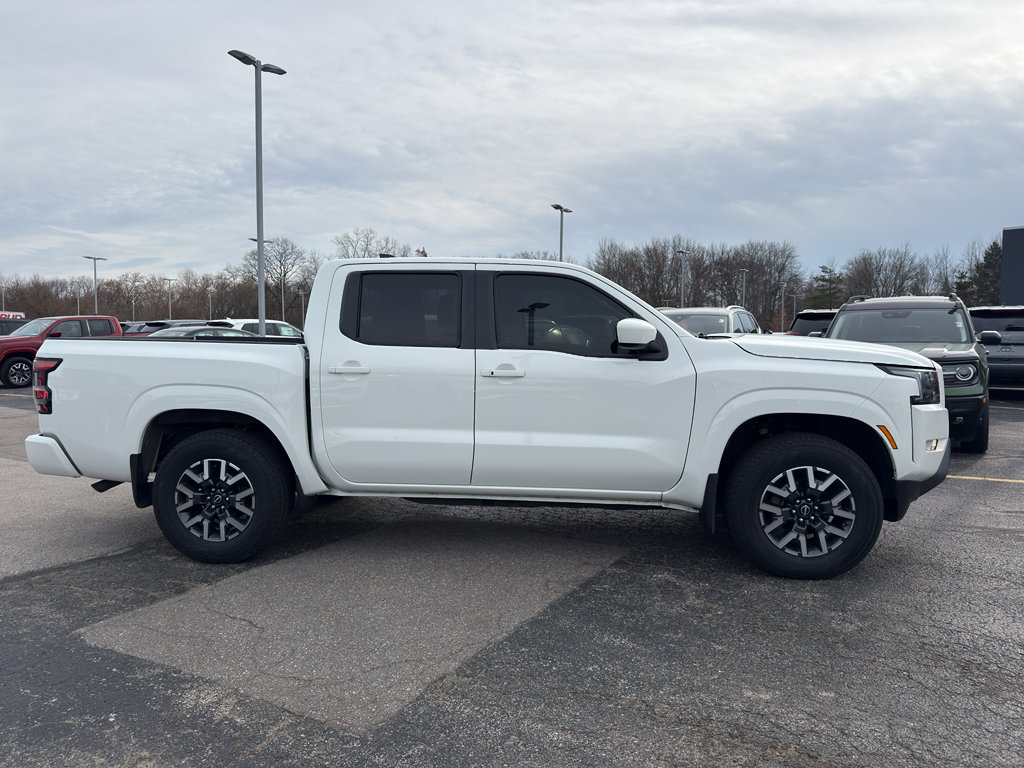 Certified 2022 Nissan Frontier SV image 4