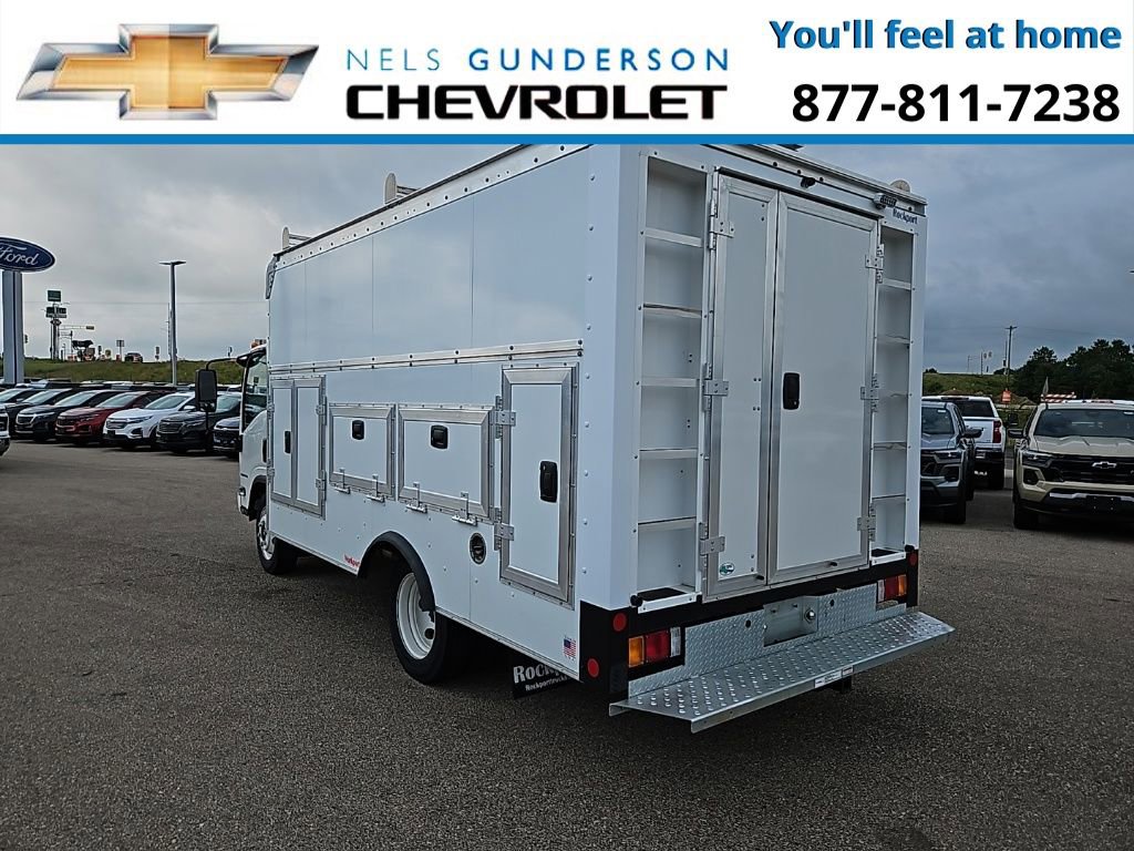 New 2025 Chevrolet Low Cab Forward image 4