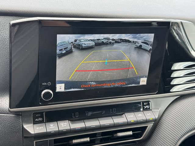 Used 2025 Toyota Camry SE FWD image 27