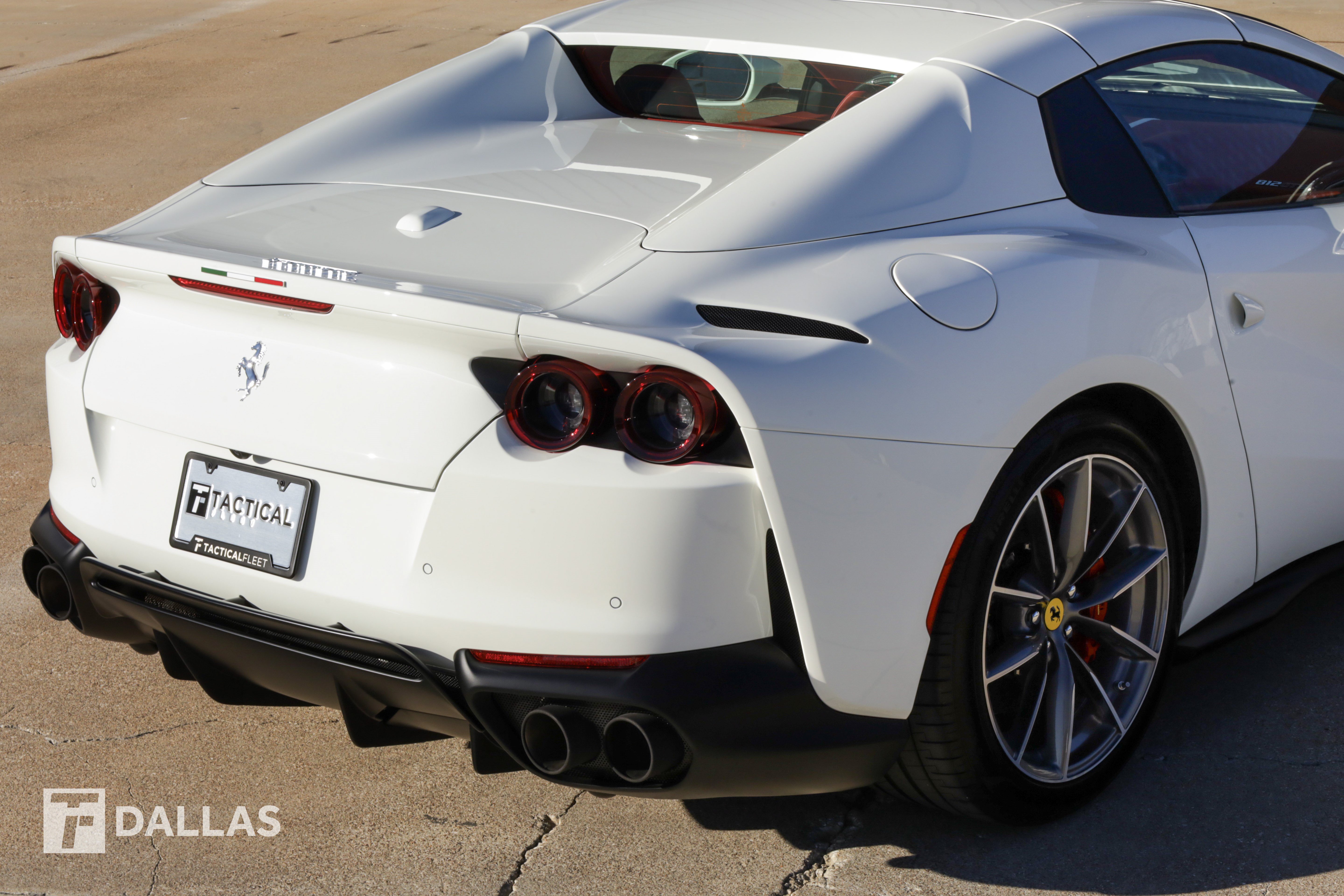 Used 2022 Ferrari 812 GTS RWD image 16
