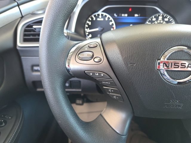 Used 2022 Nissan Murano S AWD/4WD image 13
