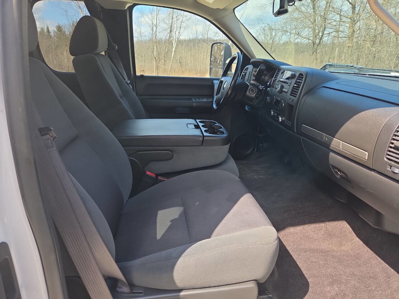 Used 2009 Chevrolet Silverado 2500 LT w/ Exterior Plus Package image 14