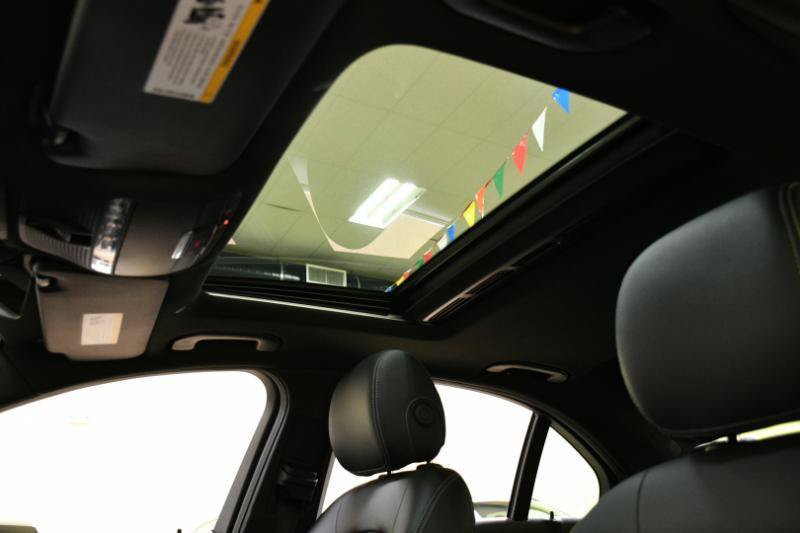 Used 2019 Mercedes-Benz C 300 4MATIC Sedan image 31