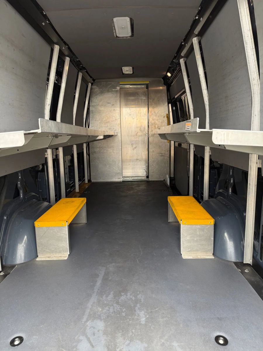 Used 2019 Mercedes-Benz Sprinter 170 image 15