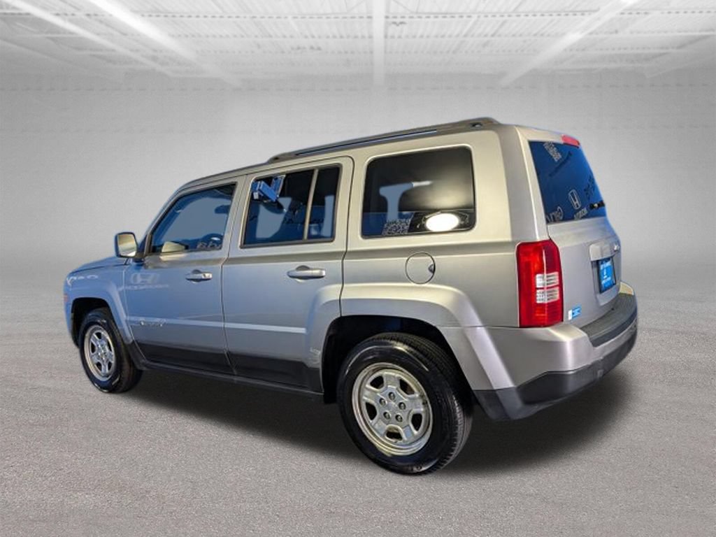 Used 2017 Jeep Patriot Sport w/ Power Value Group FWD image 7