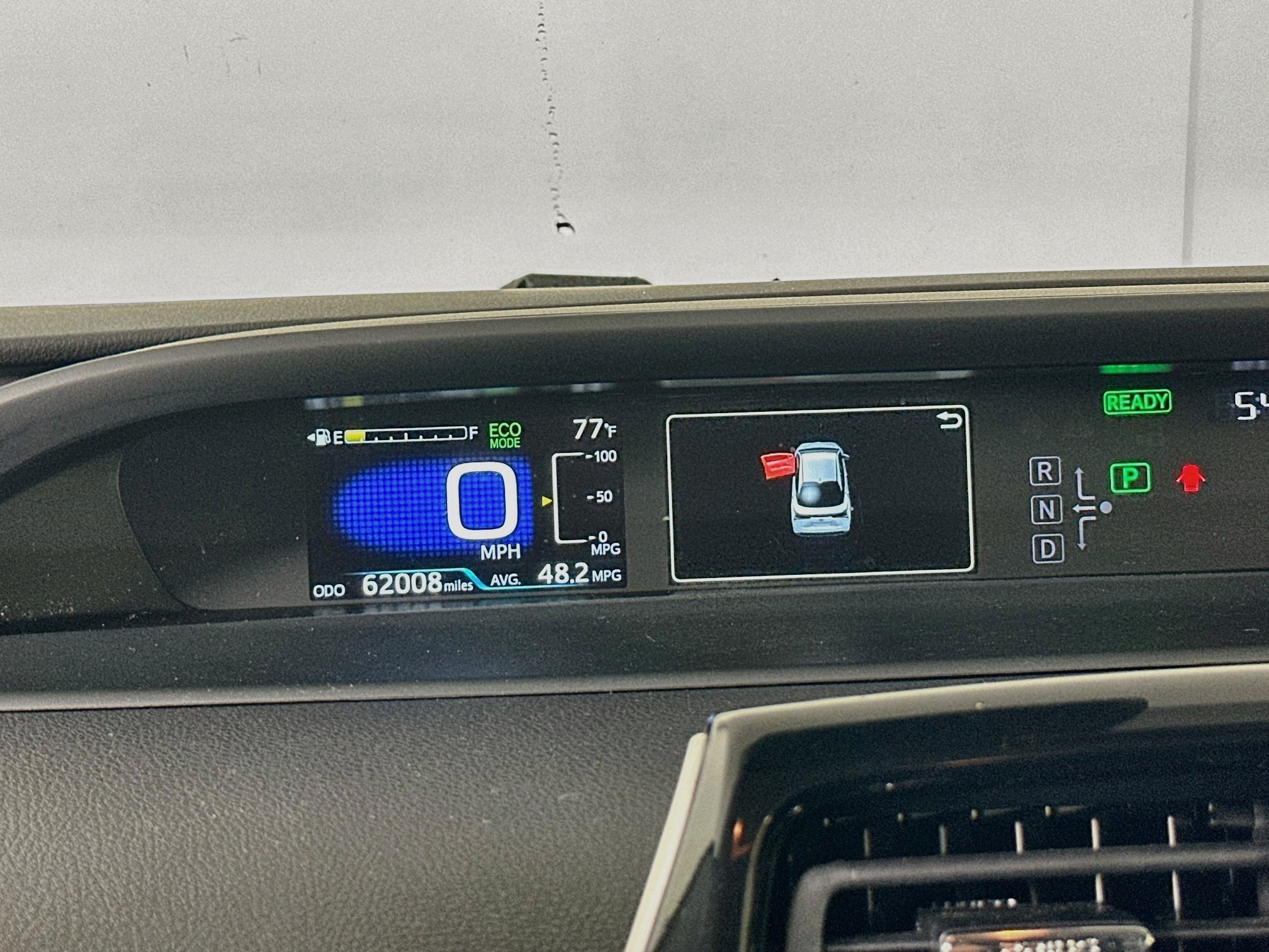 Used 2020 Toyota Prius LE FWD image 19