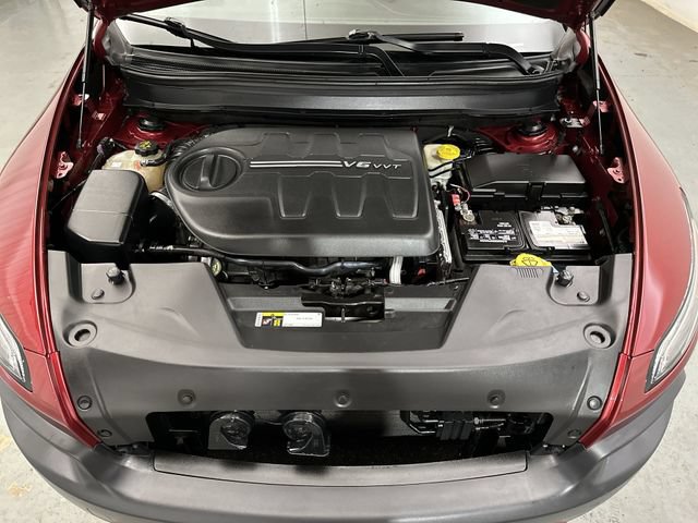 Used 2015 Jeep Cherokee Trailhawk AWD/4WD image 20