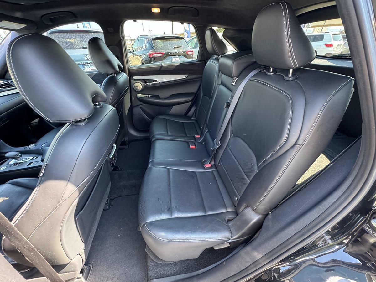 Used 2019 INFINITI QX50 Essential w/ Sensory Package AWD/4WD image 31