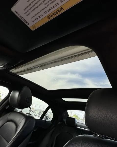Used 2015 Mercedes-Benz C 300 4MATIC Sedan image 27