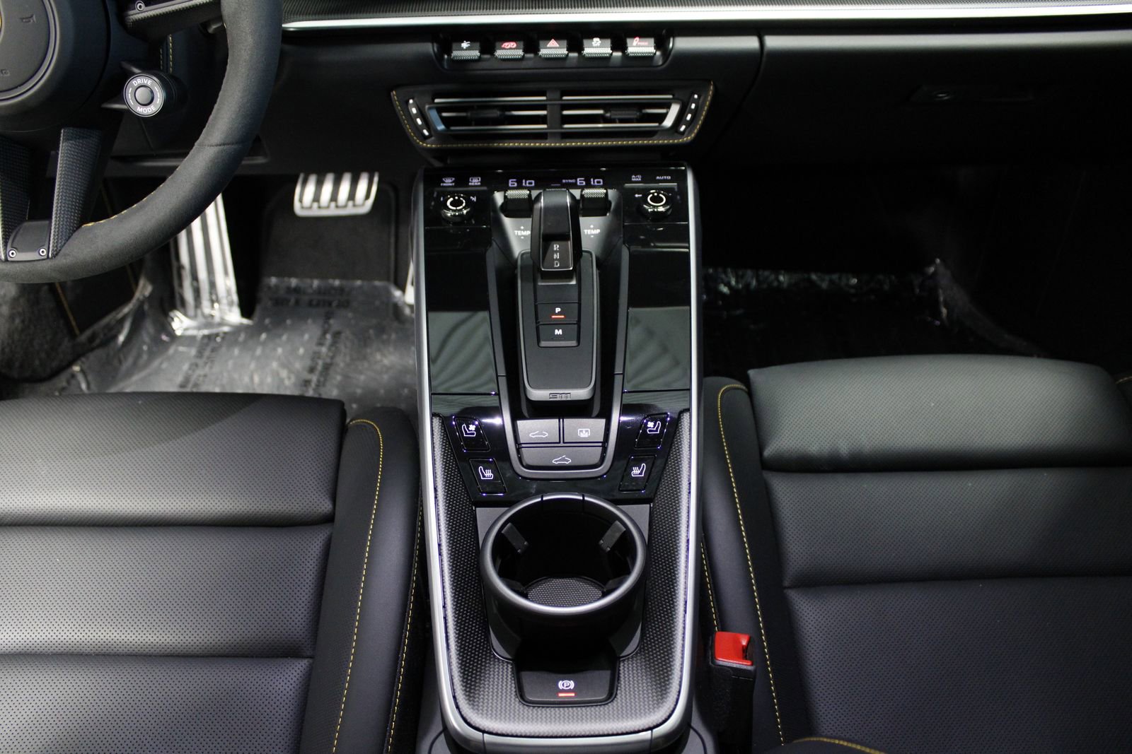 Used 2025 Porsche 911 Turbo S AWD/4WD image 38