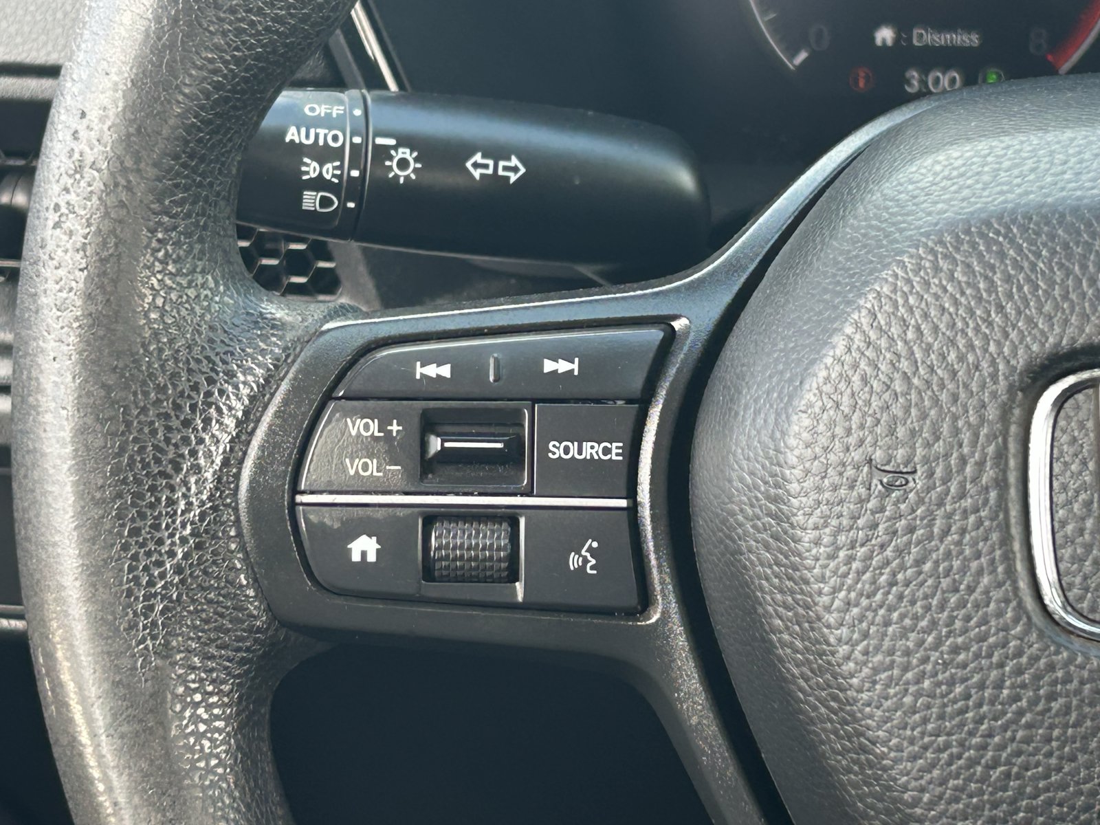 Used 2025 Honda CR-V LX image 23
