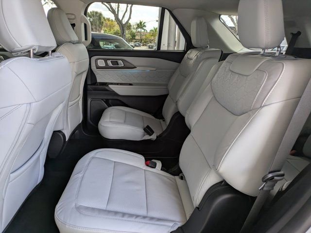 Certified 2026 Ford Explorer Platinum w/ LUX Leather Package image 19