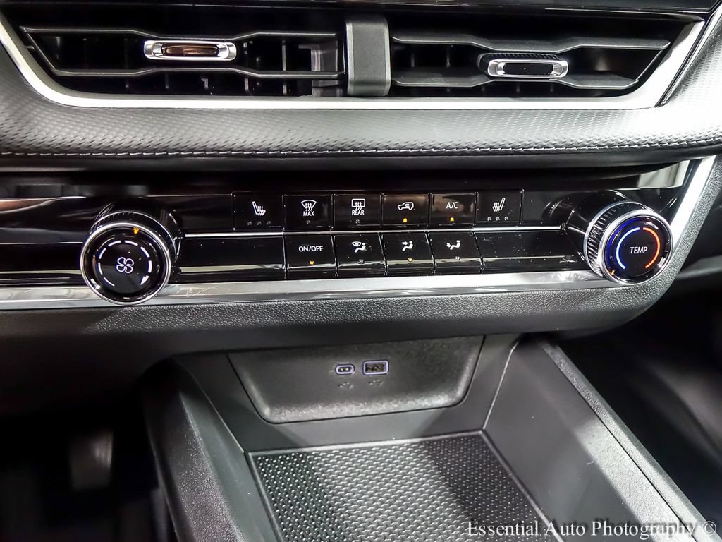 New 2027 Chevrolet Equinox LT FWD image 16
