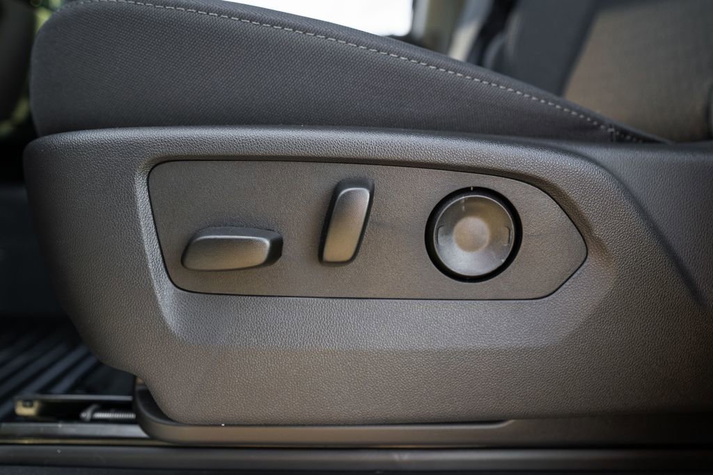 New 2026 Chevrolet Silverado 1500 LT image 17