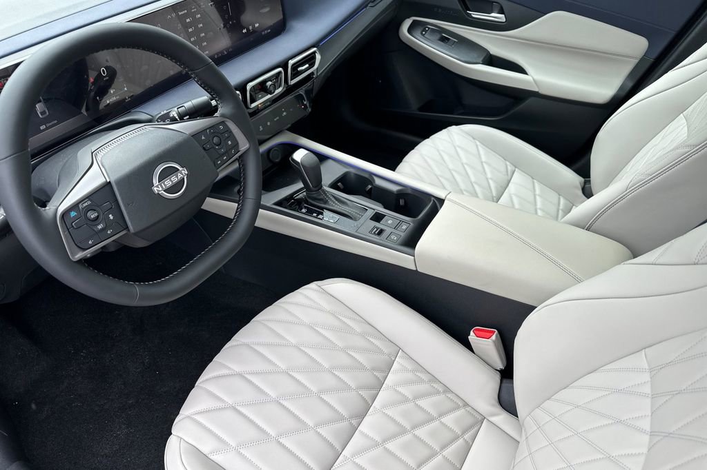 New 2026 Nissan Sentra SL w/ Floor Mat Package image 10