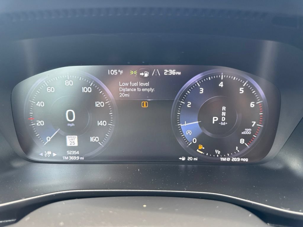 Used 2020 Volvo XC40 T5 R-Design w/ Protection Package AWD/4WD image 23
