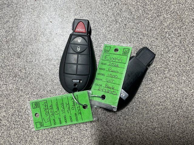 Used 2022 RAM 1500 Classic SLT image 25