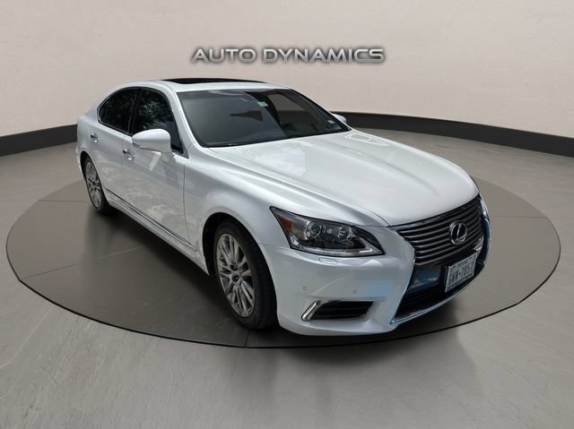 Used 2015 Lexus LS 460 RWD image 2