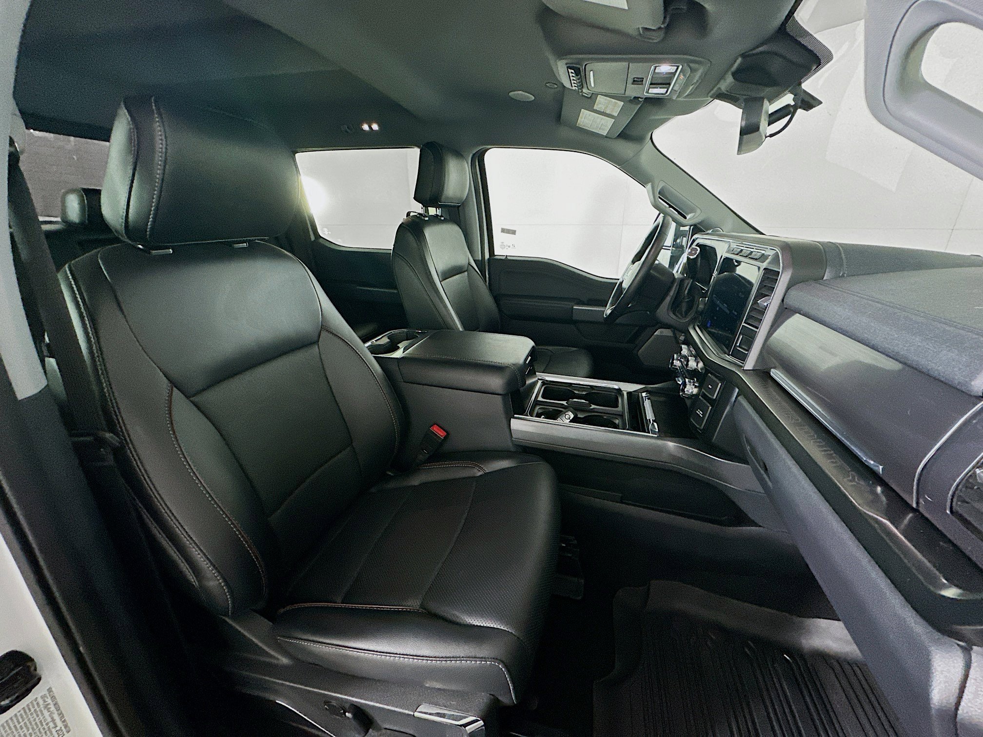 Used 2024 Ford F250 Lariat w/ Lariat Ultimate Package image 30