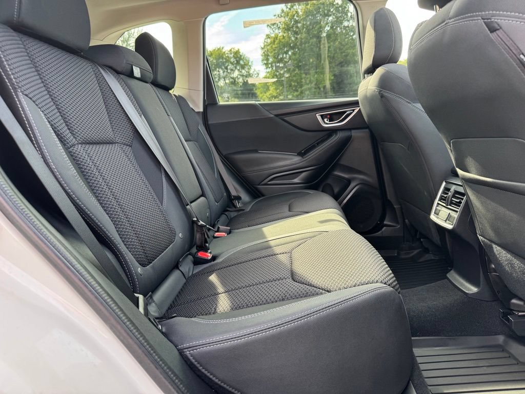 Used 2022 Subaru Forester Premium AWD/4WD image 18