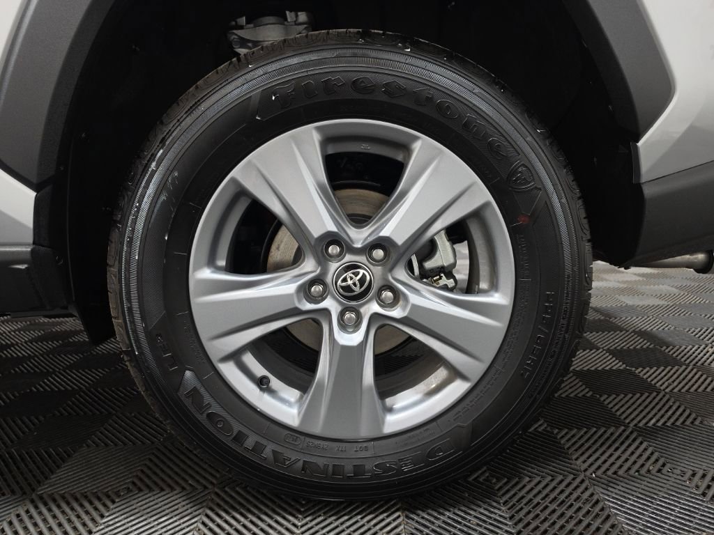 Used 2025 Toyota RAV4 LE image 31