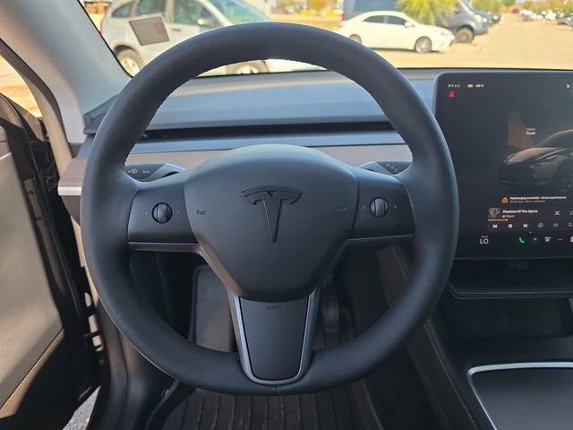 Used 2023 Tesla Model Y Long Range image 16
