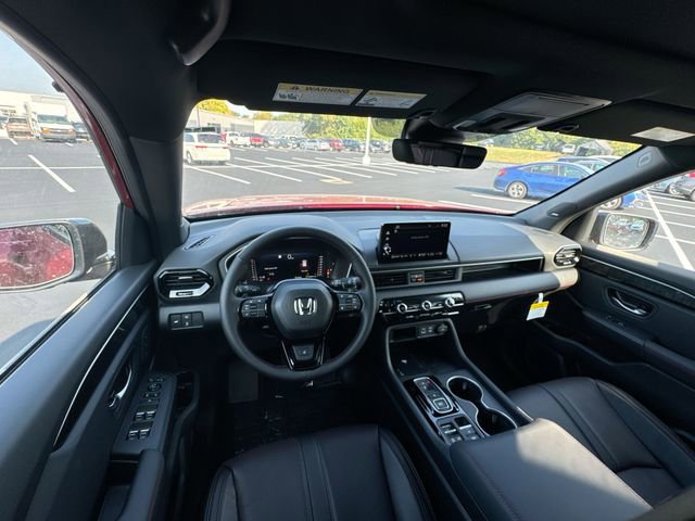 Used 2025 Honda Pilot Black Edition image 22