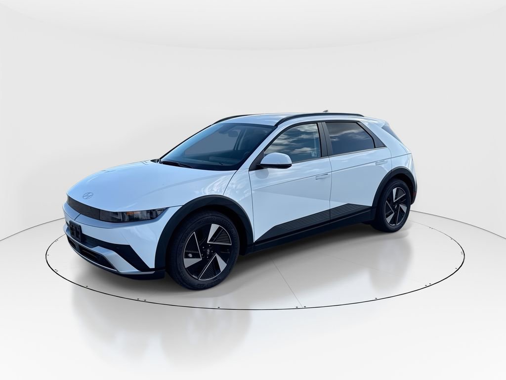 Used 2025 Hyundai Ioniq 5 SEL image 4