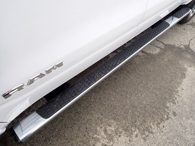 Used 2025 RAM 1500 Laramie AWD/4WD image 13